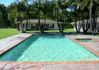 Professional Swimming Pool Service